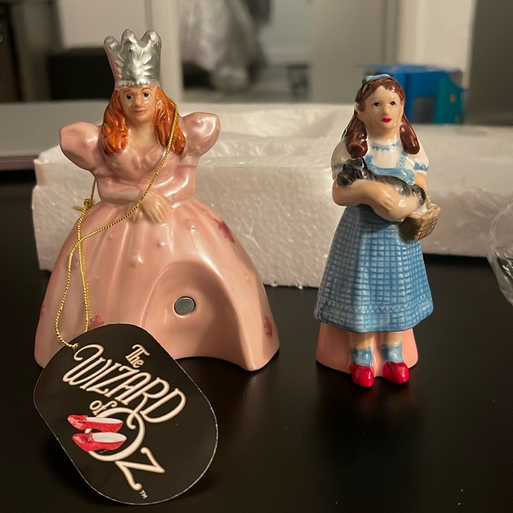 Wizard of Oz salt and pepper shakers